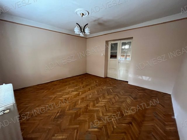 A fájl már létezik a célhelyen: import/kepek/vizjeles_5800747.jpg
Eladó Családi ház Dabas  64 m<sup>2</sup> 45.9 millió Ft