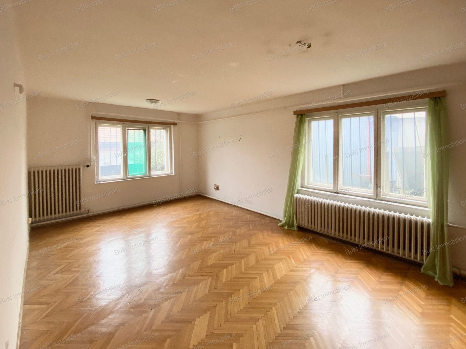 A fájl már létezik a célhelyen: import/kepek/vizjeles_5803578.jpg
For sale house Miskolc  160 m<sup>2</sup> 69.2 millió Ft