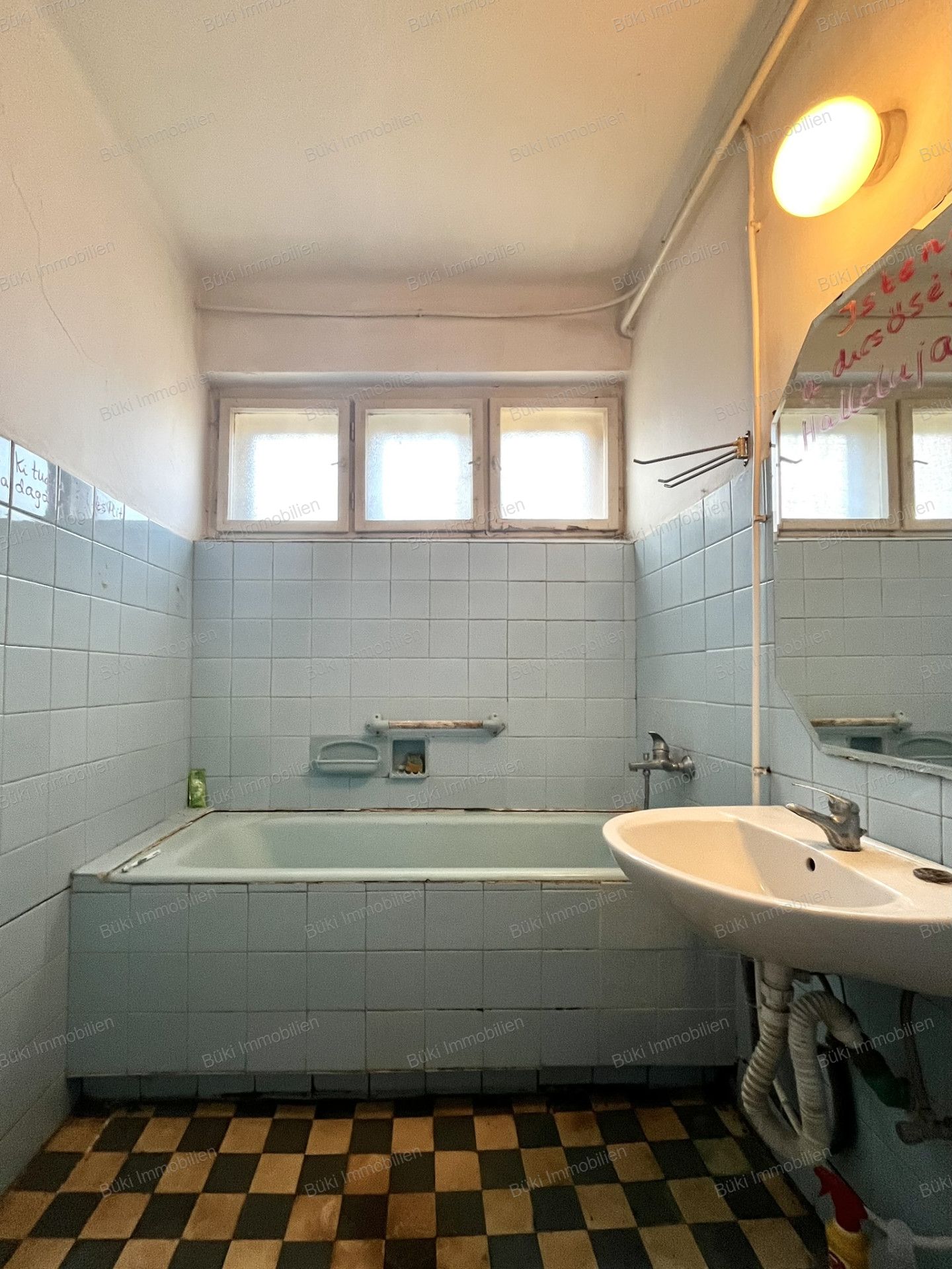 A fájl már létezik a célhelyen: import/kepek/vizjeles_5803599.jpg
For sale house Miskolc  160 m<sup>2</sup> 69.2 millió Ft
