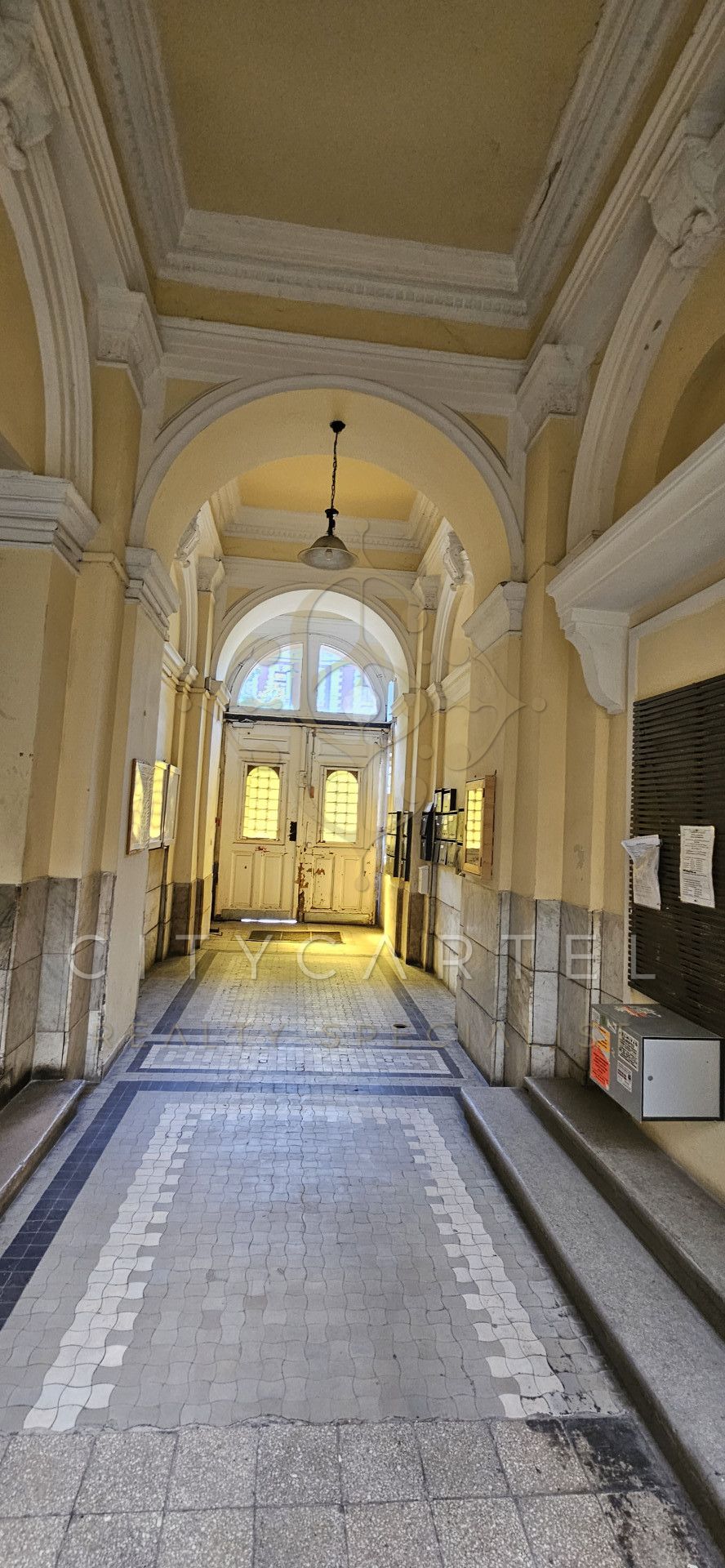 A fájl már létezik a célhelyen: import/kepek/vizjeles_5803895.jpg
Eladó Téglalakás Budapest, VI. kerület  86 m<sup>2</sup> 140 millió Ft