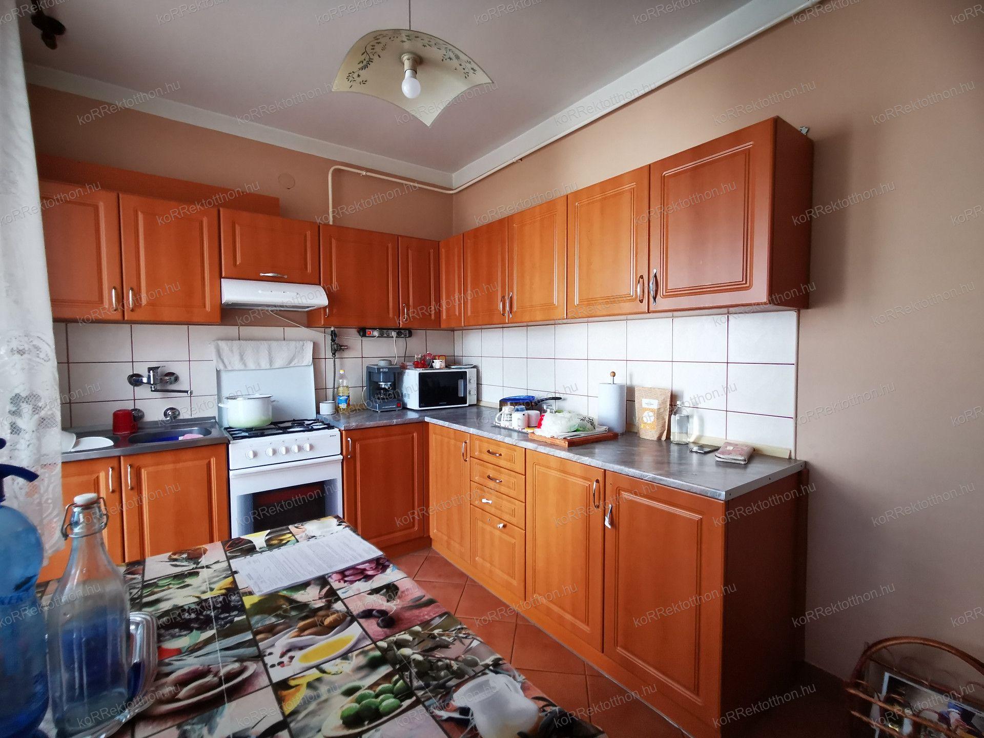 A fájl már létezik a célhelyen: import/kepek/vizjeles_5804030.jpg
Eladó Társasház Jászberény  104 m<sup>2</sup> 44 millió Ft