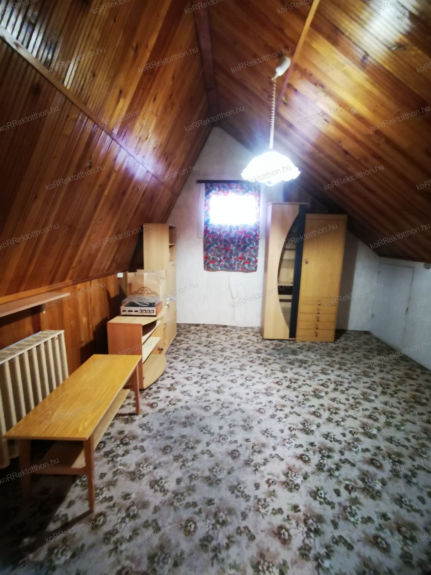 A fájl már létezik a célhelyen: import/kepek/vizjeles_5804071.jpg
Eladó Társasház Jászberény  104 m<sup>2</sup> 44 millió Ft