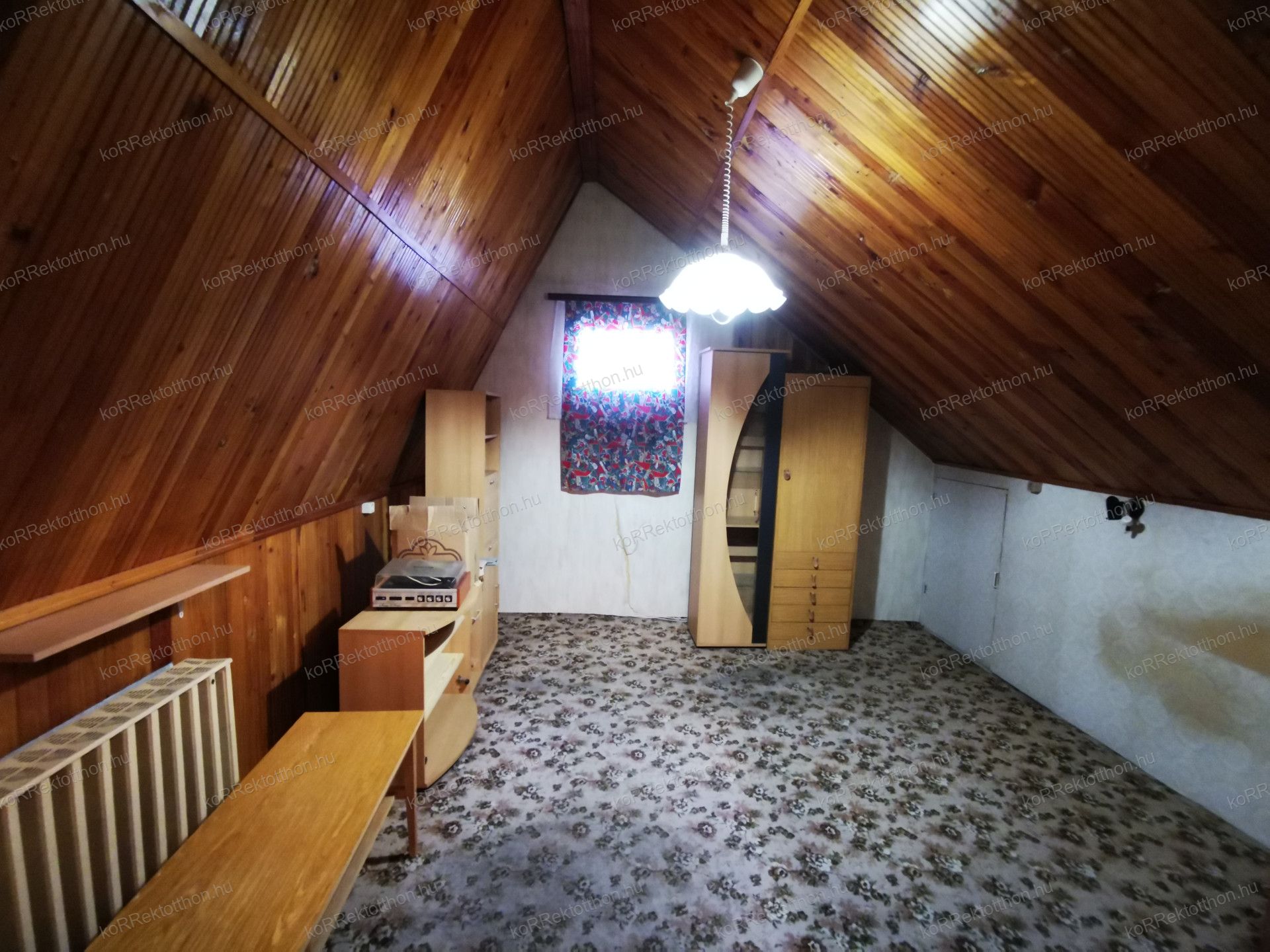 A fájl már létezik a célhelyen: import/kepek/vizjeles_5804072.jpg
Eladó Társasház Jászberény  104 m<sup>2</sup> 44 millió Ft