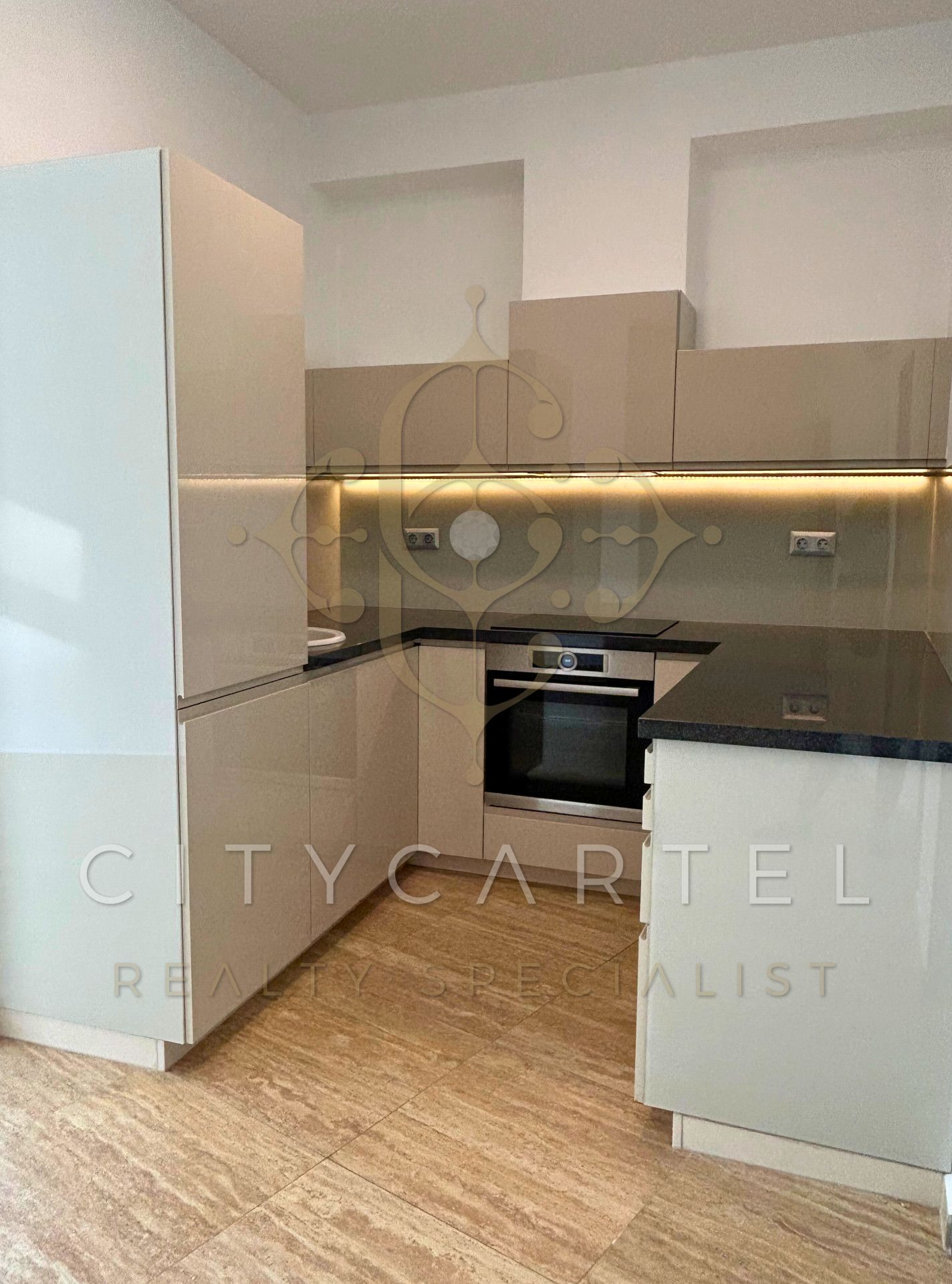 A fájl már létezik a célhelyen: import/kepek/vizjeles_5804630.jpg
Eladó Téglalakás Budapest, II. kerület  65 m<sup>2</sup> 890 EUR