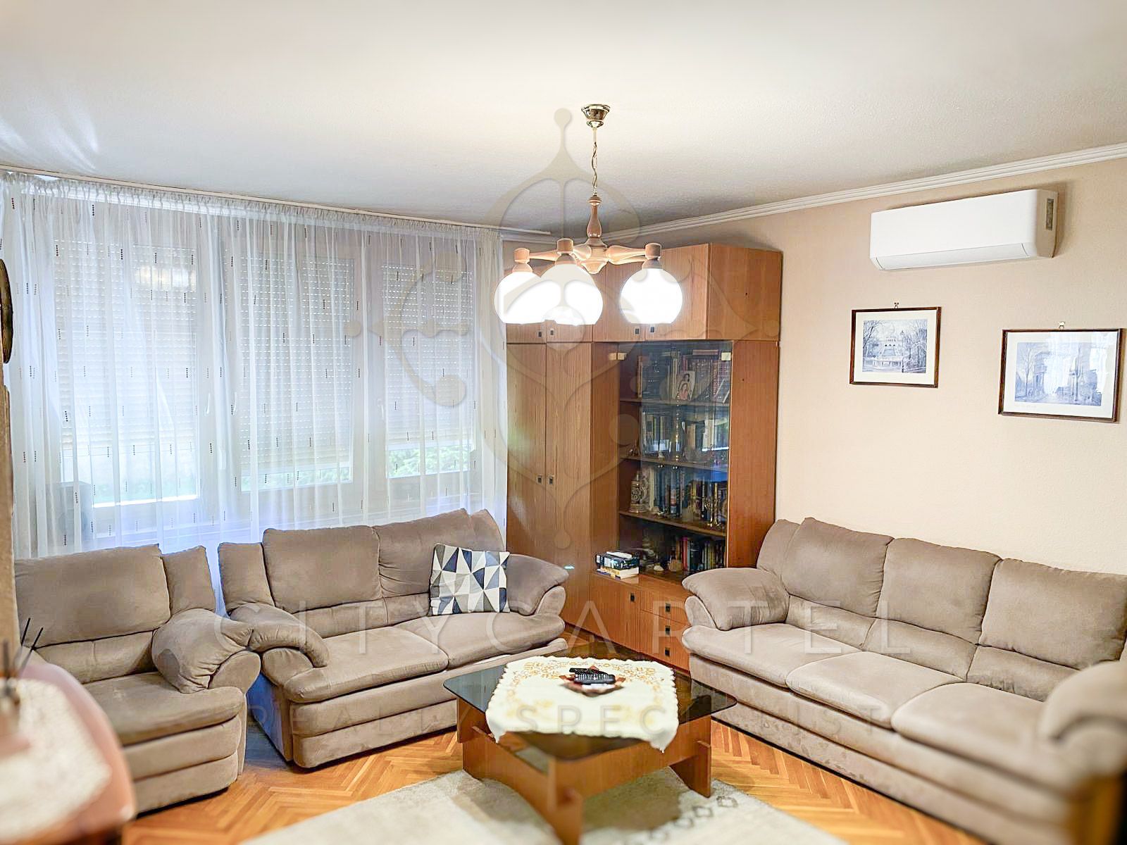 A fájl már létezik a célhelyen: import/kepek/vizjeles_5805274.jpg
Eladó Családi ház Érd  300 m<sup>2</sup> 256 millió Ft