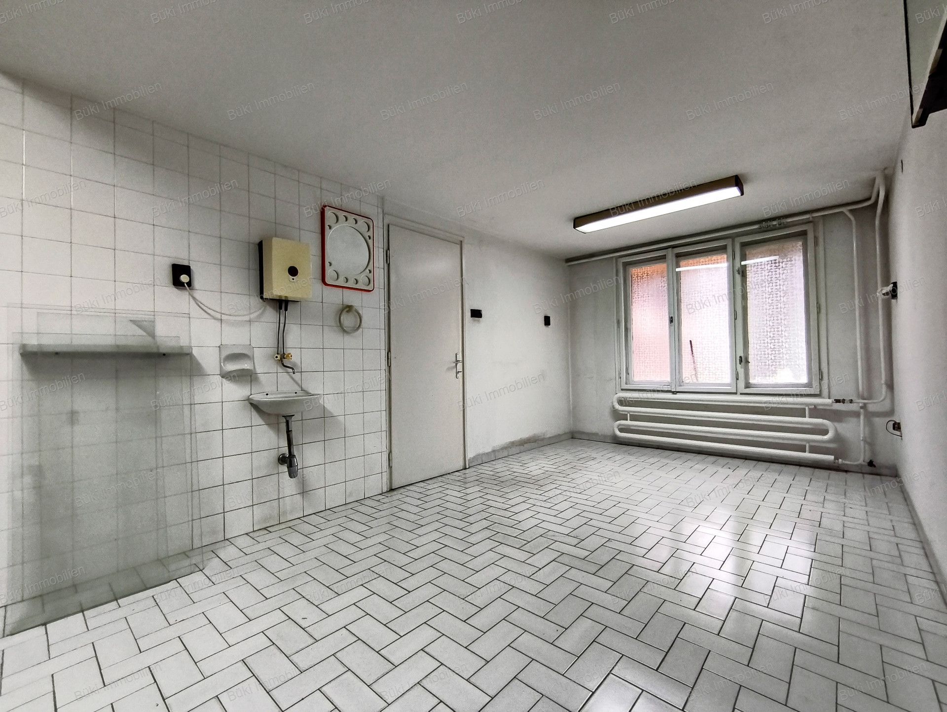 A fájl már létezik a célhelyen: import/kepek/vizjeles_5807694.jpg
For sale flat Békéscsaba  147 m<sup>2</sup> 63 millió Ft