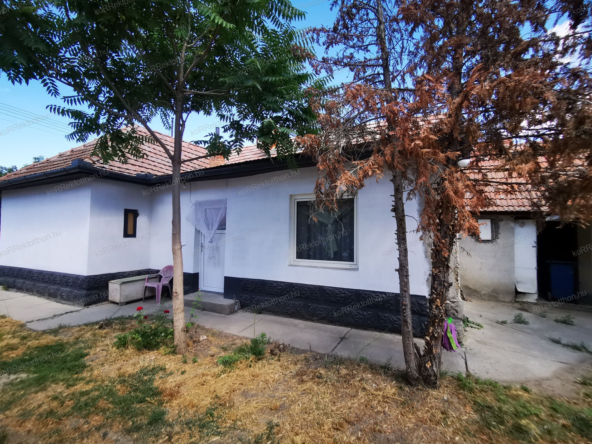 A fájl már létezik a célhelyen: import/kepek/vizjeles_5809588.jpg
Eladó Családi ház Jásztelek  72 m<sup>2</sup> 14.99 millió Ft