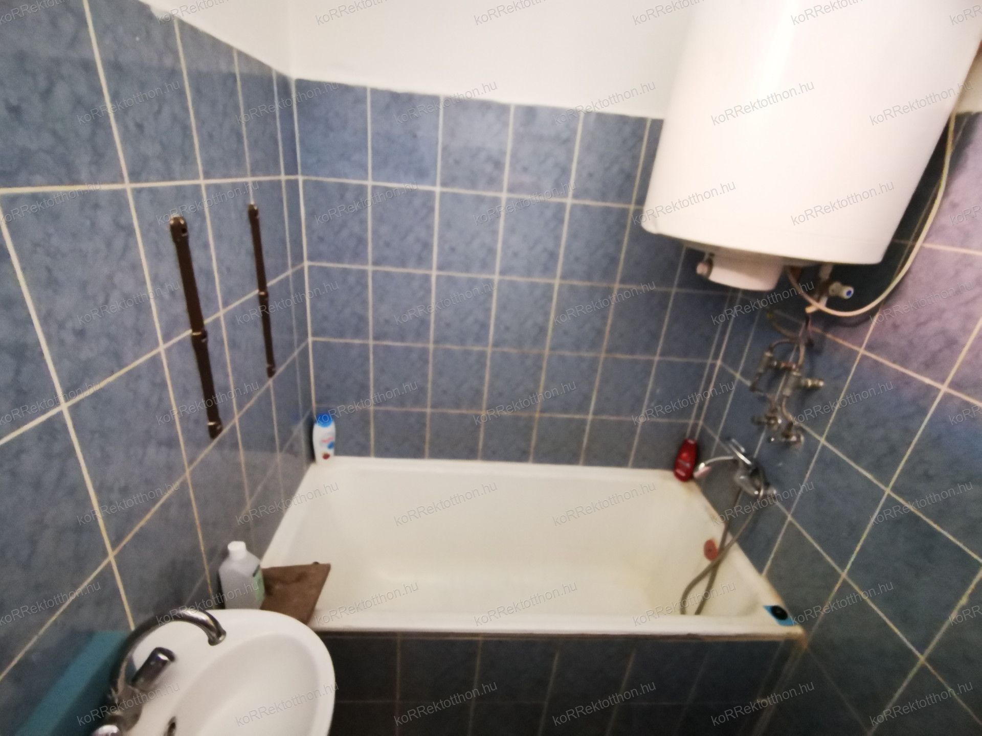 A fájl már létezik a célhelyen: import/kepek/vizjeles_5809599.jpg
Eladó Családi ház Jásztelek  72 m<sup>2</sup> 14.99 millió Ft