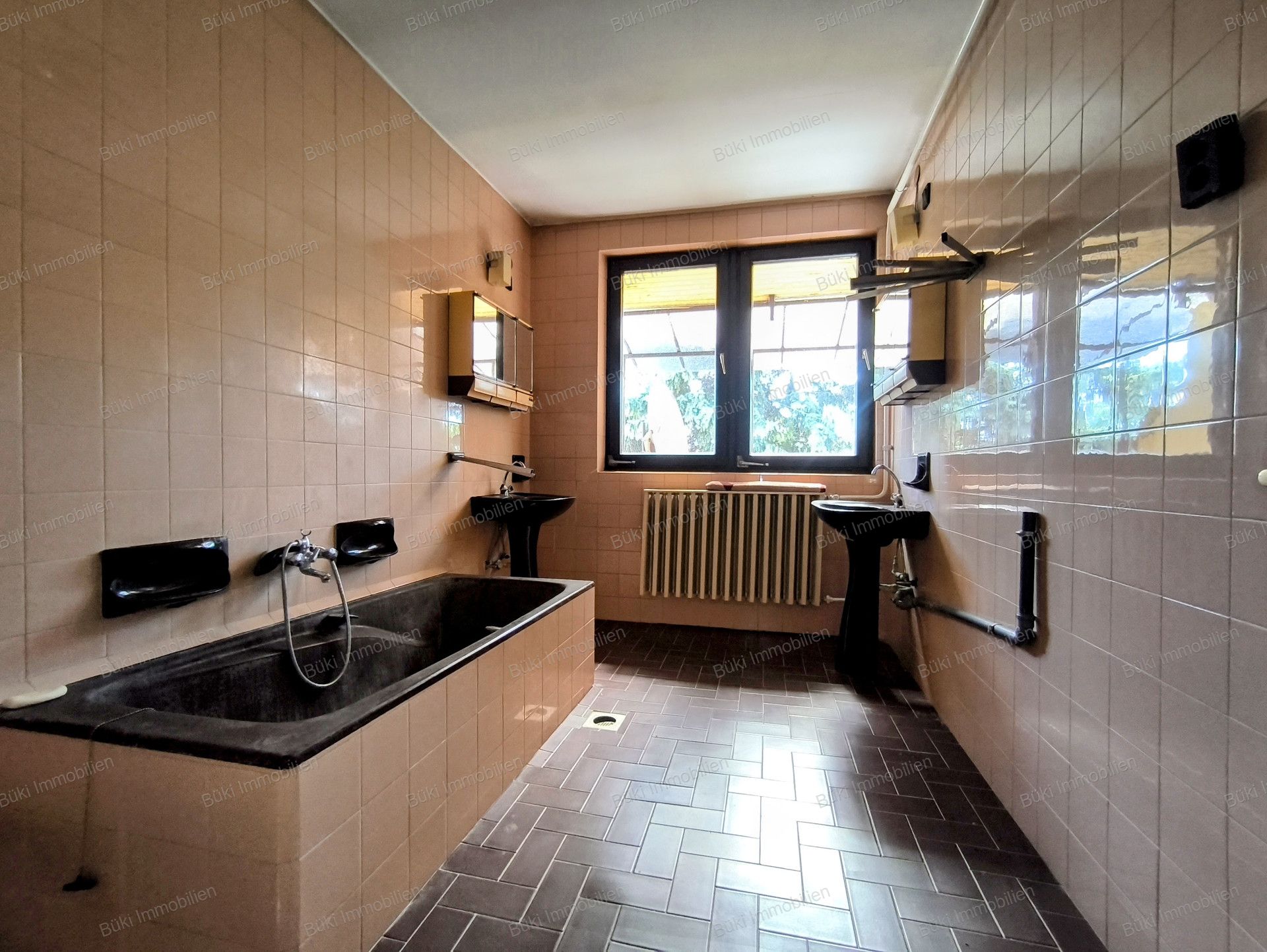 A fájl már létezik a célhelyen: import/kepek/vizjeles_5809869.jpg
For sale flat Békéscsaba  147 m<sup>2</sup> 63 millió Ft