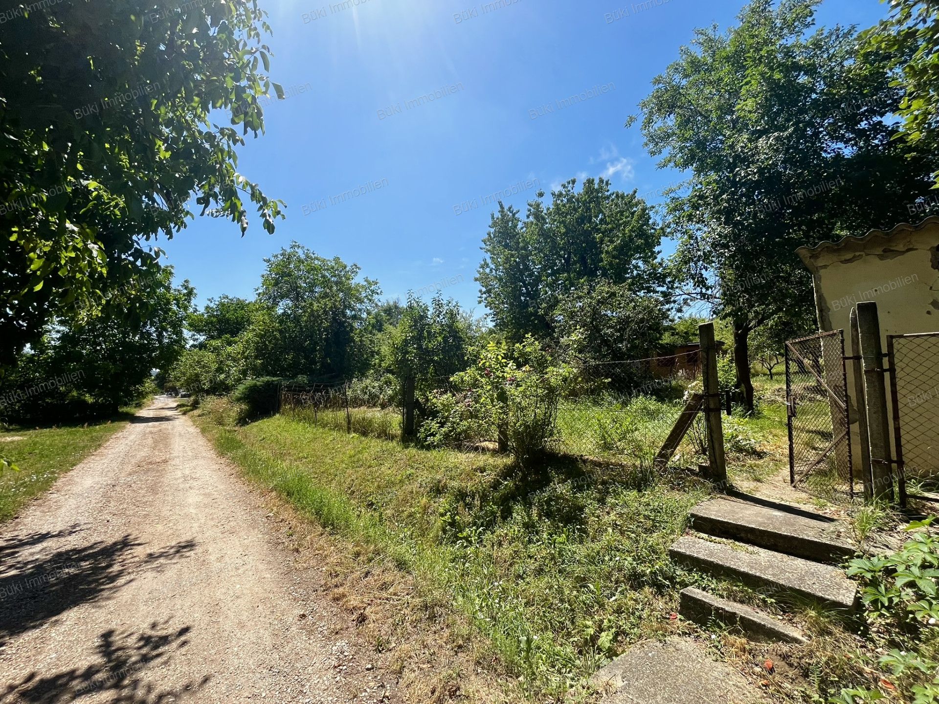 A fájl már létezik a célhelyen: import/kepek/vizjeles_5811609.jpg
For sale plot of land, building lot Miskolc  867 m<sup>2</sup> 14.9 millió Ft