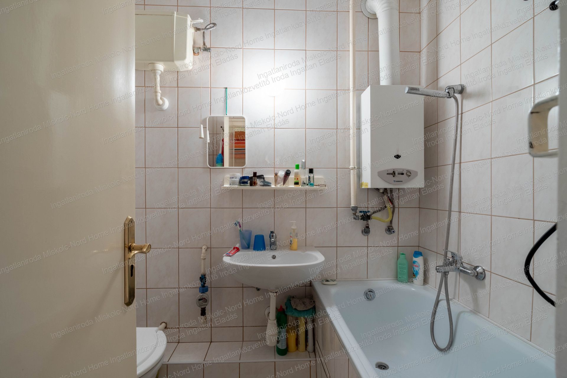 A fájl már létezik a célhelyen: import/kepek/vizjeles_5816953.jpg
Eladó Téglalakás Miskolc  44 m<sup>2</sup> 22.9 millió Ft