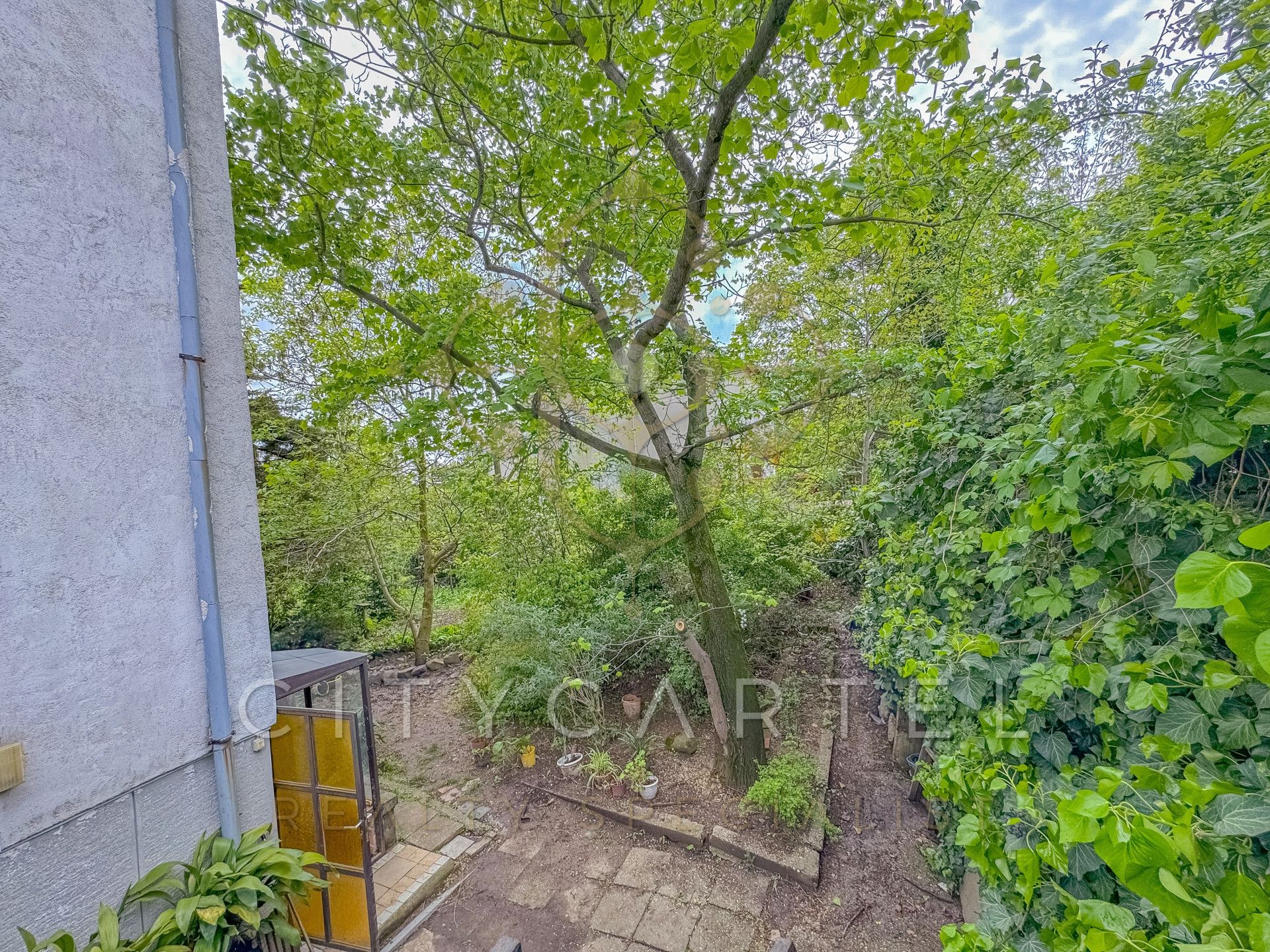 A fájl már létezik a célhelyen: import/kepek/vizjeles_5817366.jpg
Eladó Iroda egyéb Budapest, XI. kerület  250 m<sup>2</sup> 349.9 millió Ft