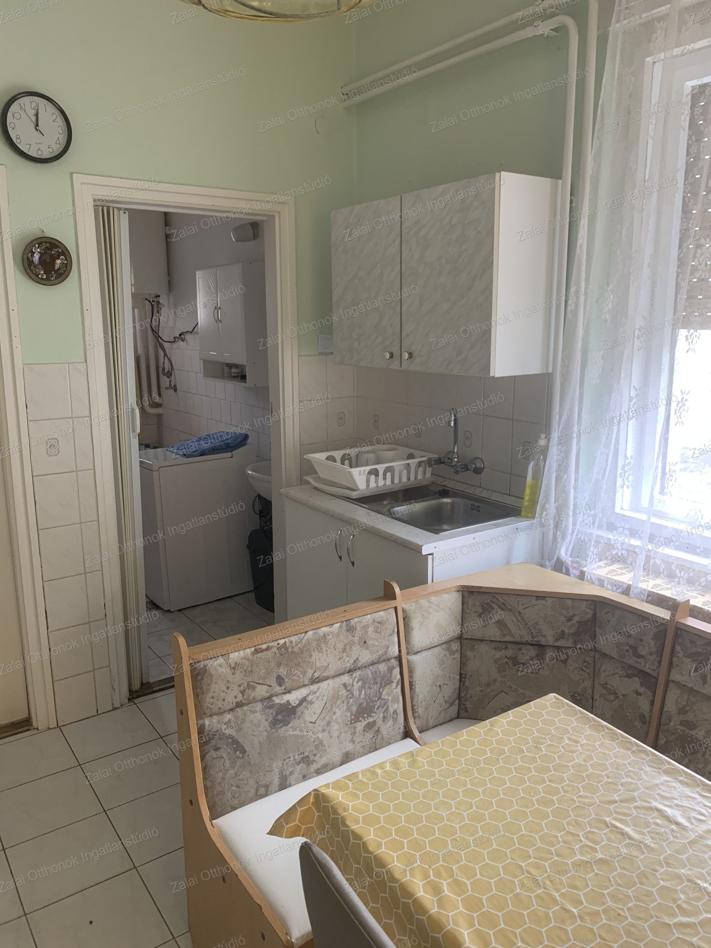 A fájl már létezik a célhelyen: import/kepek/vizjeles_5819803.jpg
For sale house Szepetnek  176 m<sup>2</sup> 37.9 millió Ft