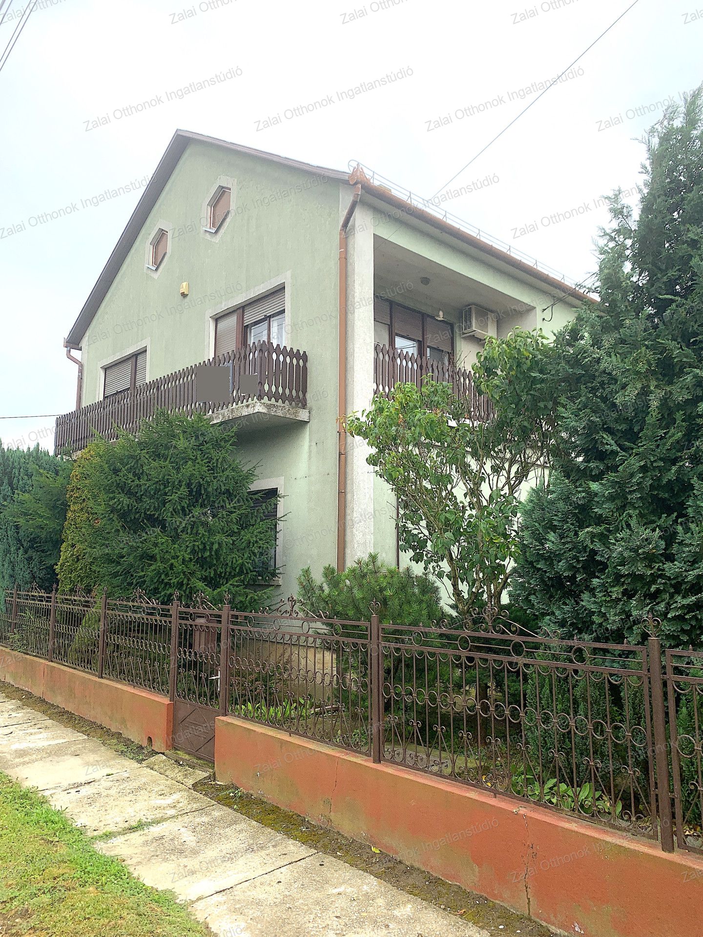 A fájl már létezik a célhelyen: import/kepek/vizjeles_5820078.jpg
For sale house Szepetnek  176 m<sup>2</sup> 37.9 millió Ft
