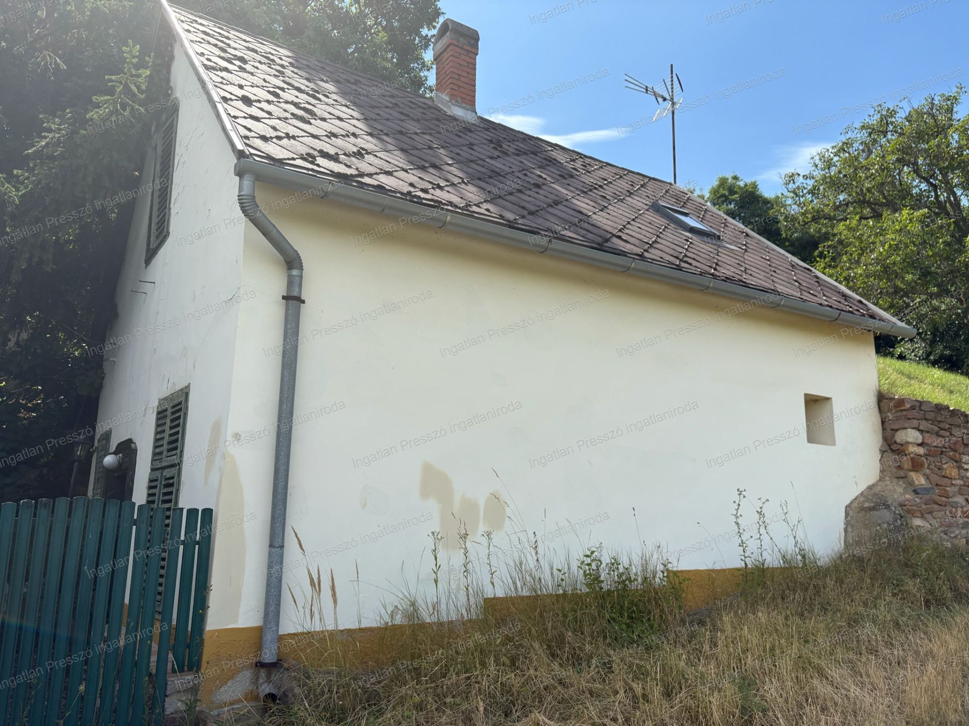 A fájl már létezik a célhelyen: import/kepek/vizjeles_5821735.jpg
Eladó nyaraló Ábrahámhegy  72 m<sup>2</sup> 49 millió Ft