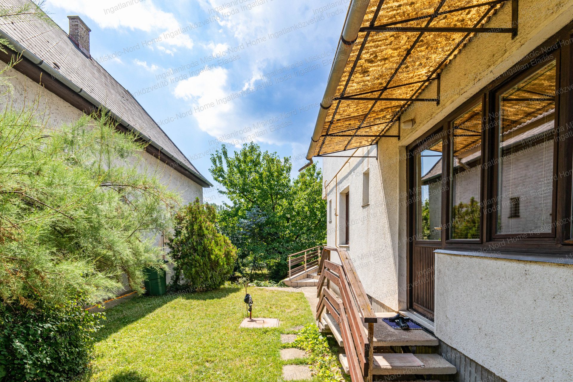 A fájl már létezik a célhelyen: import/kepek/vizjeles_5828126.jpg
Eladó Családi ház Alsózsolca  123 m<sup>2</sup> 39.9 millió Ft