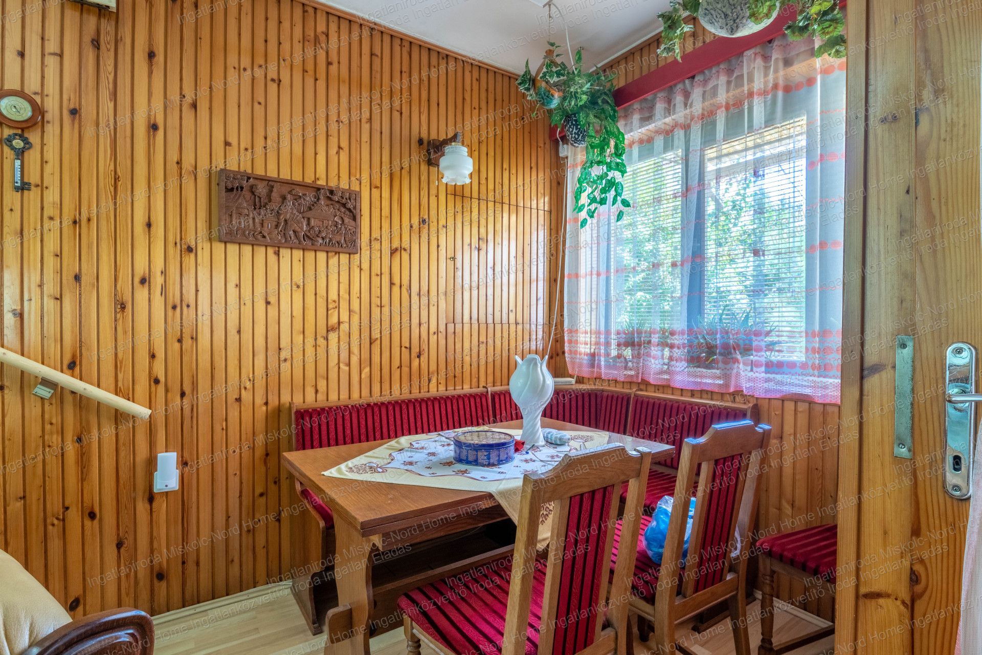 A fájl már létezik a célhelyen: import/kepek/vizjeles_5828131.jpg
Eladó Családi ház Alsózsolca  123 m<sup>2</sup> 39.9 millió Ft