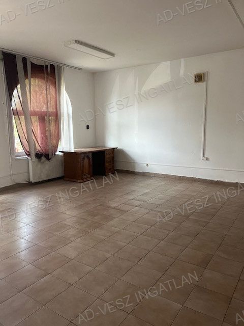 A fájl már létezik a célhelyen: import/kepek/vizjeles_5845340.jpg
Eladó Bemutatóterem Vecsés  360 m<sup>2</sup> 180 millió Ft