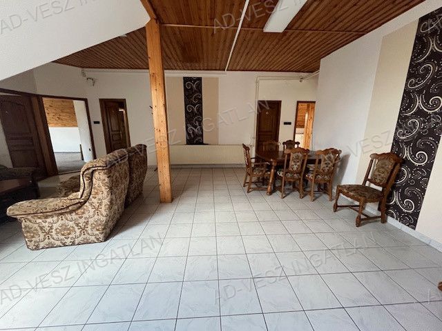 A fájl már létezik a célhelyen: import/kepek/vizjeles_5845349.jpg
Eladó Bemutatóterem Vecsés  360 m<sup>2</sup> 180 millió Ft
